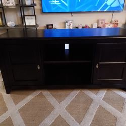 Entertainment Center / TV Stand
