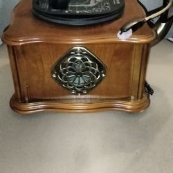 Record Player Bluetooth Speaker And Radio