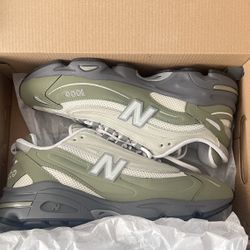 New Balance 1000 Green White Size 10.5