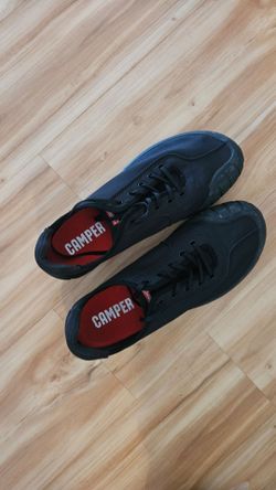 Camper Black Low-Top Shoes. Sneakers men's 11