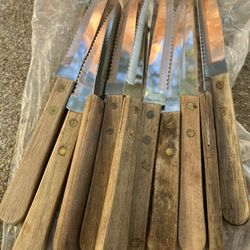 Steak knives
