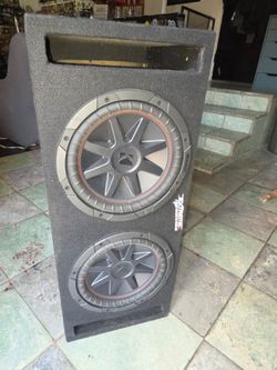 Kicker 10 inch speakers plus wiring kit