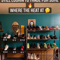 Size 8.5-13 Yeezys Jordan’s Nike Adidas Off White Bape Supreme Heat Shoes Foams Dunks Air Max Men’s 