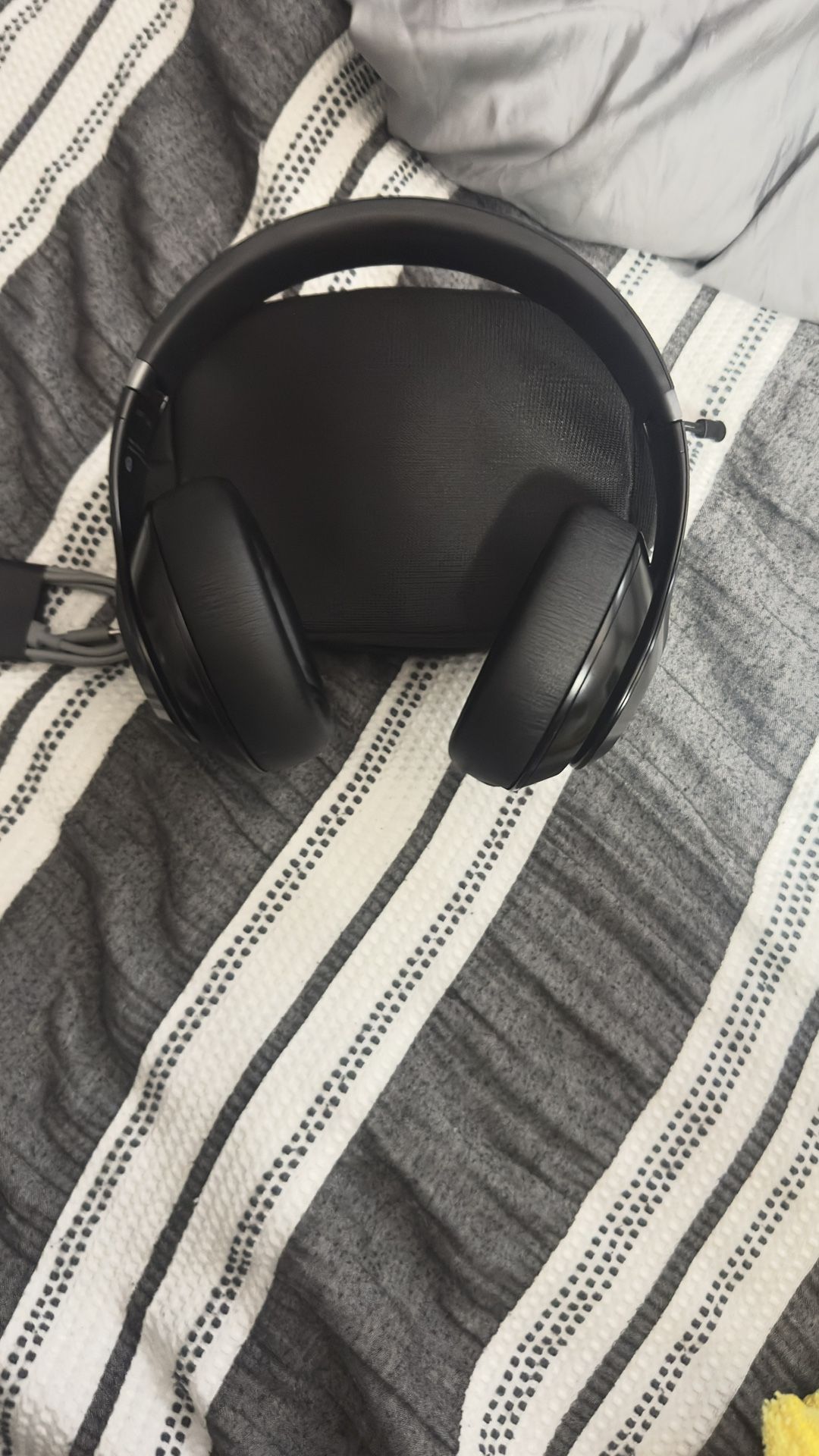 Beats Studio Pro