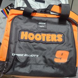 Igloo  Hooters  Cooler Bag