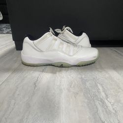 Jordan 11 Low