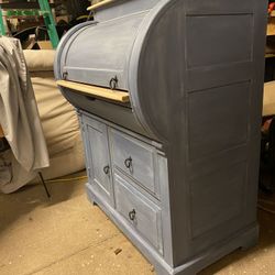 COASTAL BLUE CYLINDER BARREL DESK