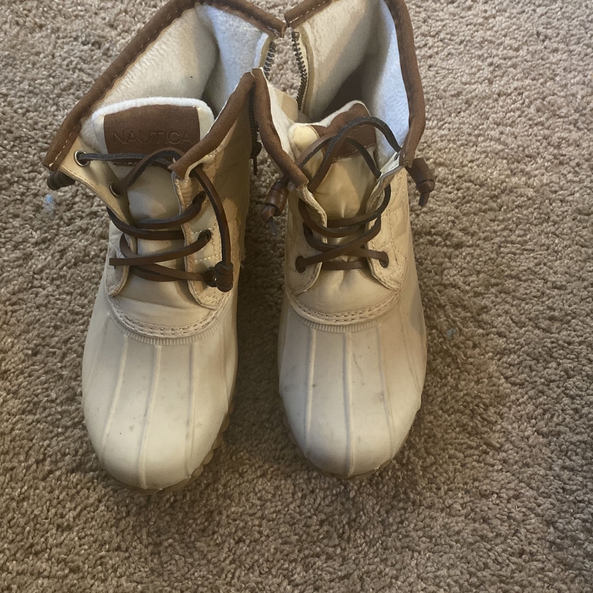 Snow Boots