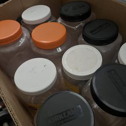 Free Plastic Containers With Lids 