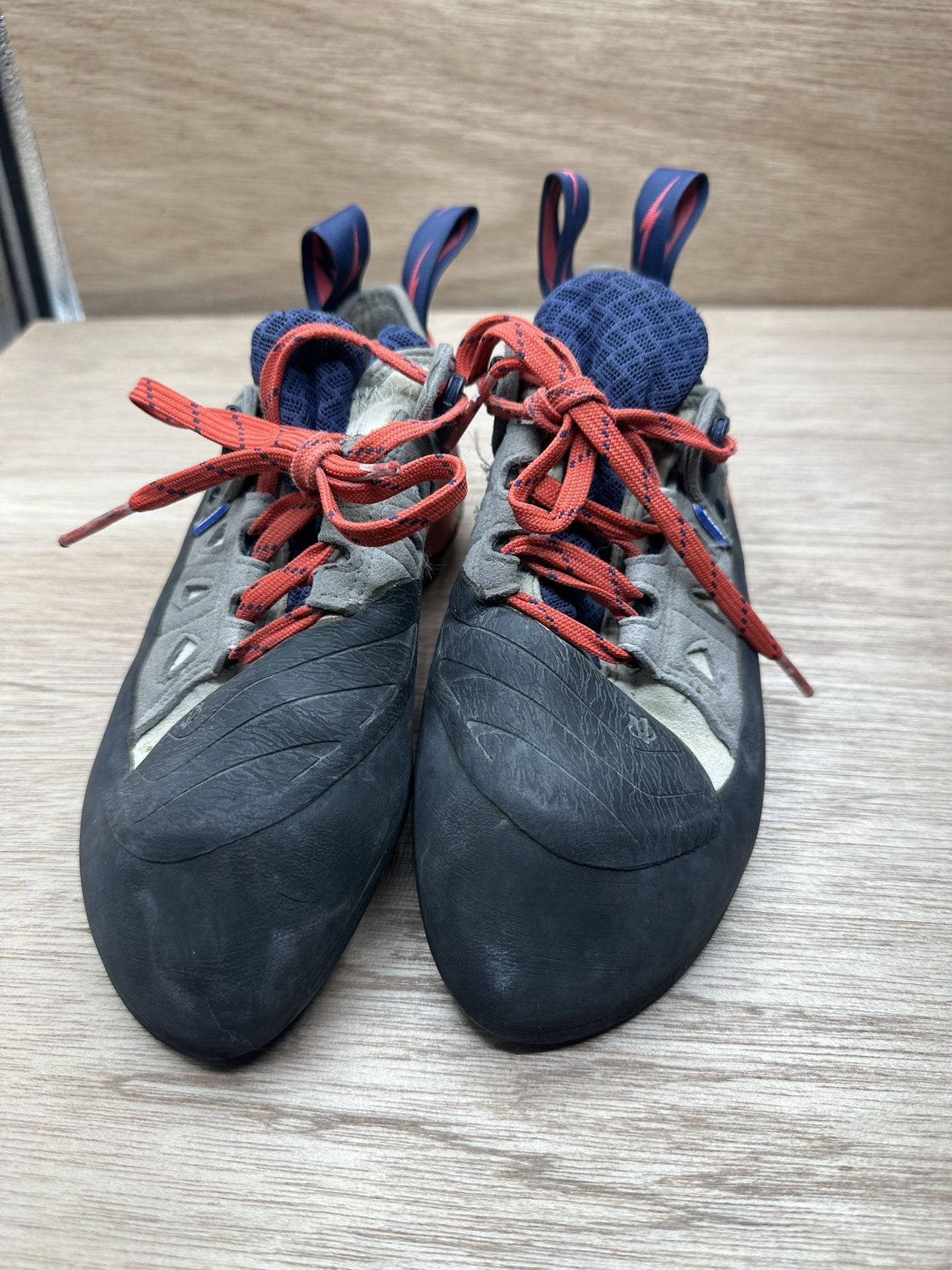 Evolve Oracle Climbing Shoes 8.5 Eur 41.5