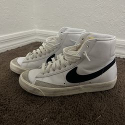 Nike Blazer Mid '77 Vintage 'White Black'