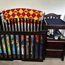 Baby crib With Attached Changing Table