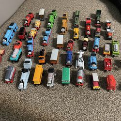 Thomas And Friends Set Of Trains 