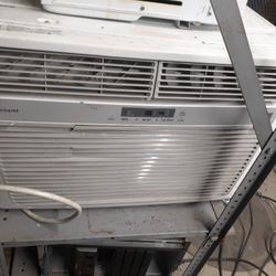 Window AC Unit 22,000 bTU