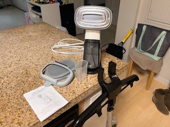Handheld garment steamer + foldable stand