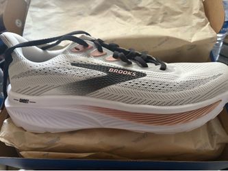 Brooks Ghost 17  W10.5 wide