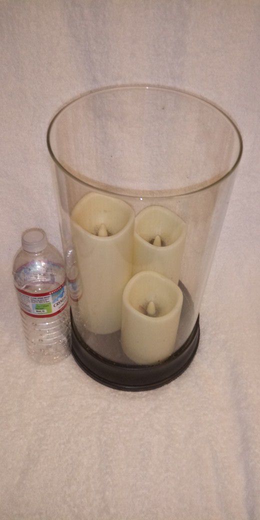 LARGE ARTIFICIAL CANDLES IN GLASS CYLINDER
