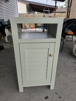 Small bathroom cabinet