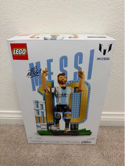 LEGO Lionel Messi Soccer Legend 43015