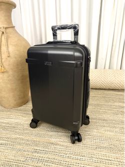 Hartmann Century Deluxe Carry-on Spinner Luggage Suitcase