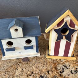 Americana Patriotic Vintage NWT Pair Of Birdhouses 