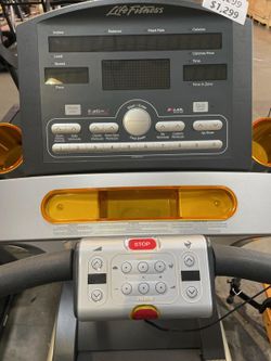 Life Fitness T55 Treadmill for Sale in Peoria AZ OfferUp