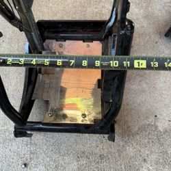 SOFT TAIL.  SWING ARM