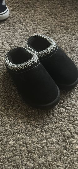Size 8c Hurley boots