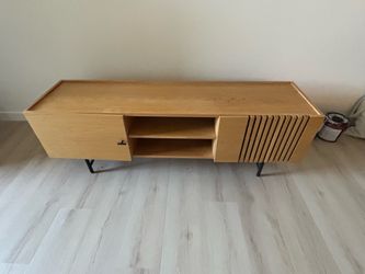 Tv stand from valyou