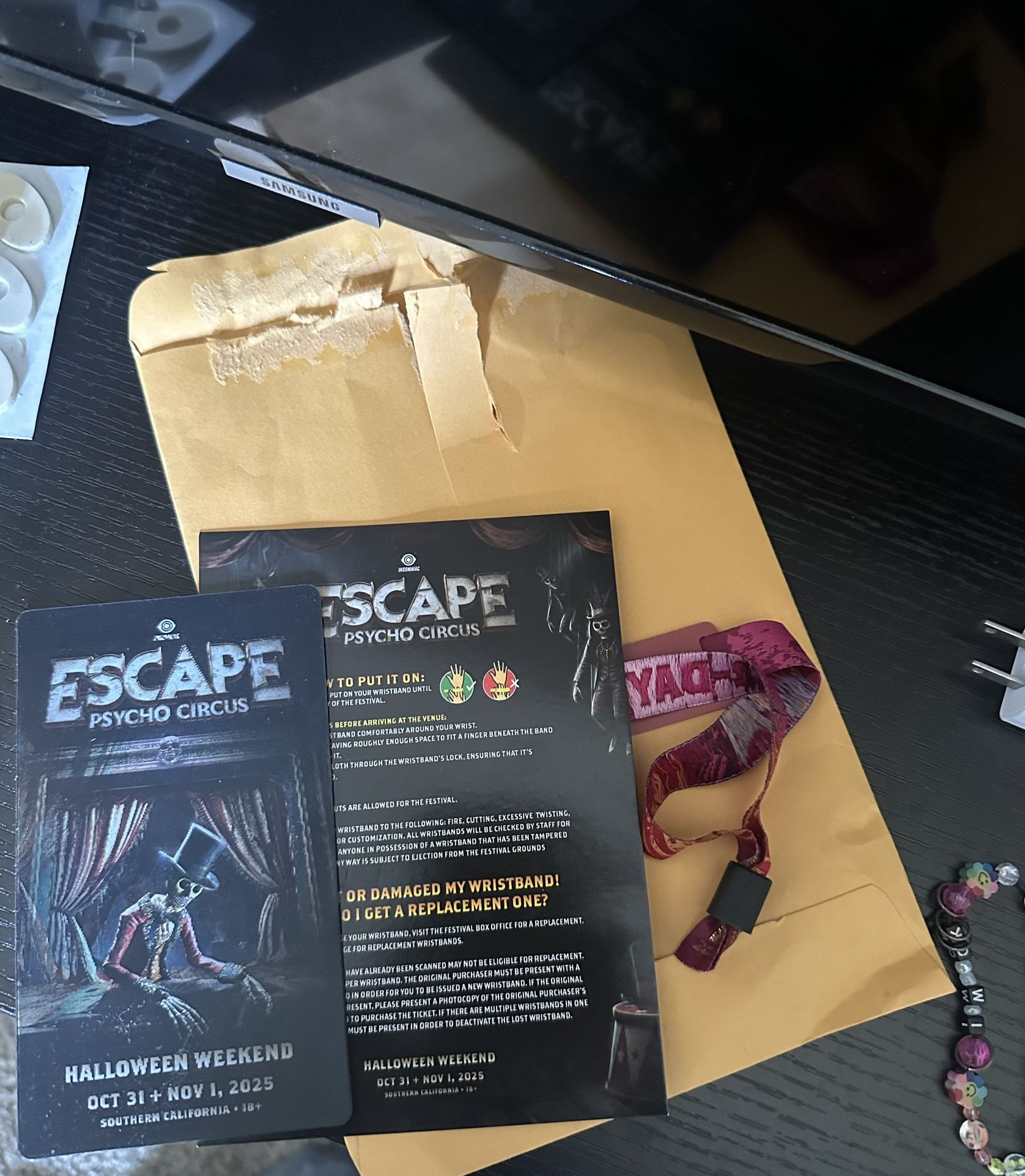 2 DAYVIP ESCAPE TICKET WITH MAGNEY 