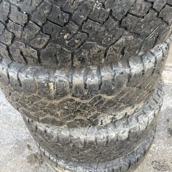 275/65/18 Goodyear Duratrac Rts 6-7/32s 
