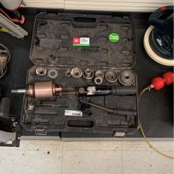 Southwire Max Punch 360 Knockout Tool