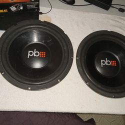 Subwoofer.   -  see Pictures Read Ad