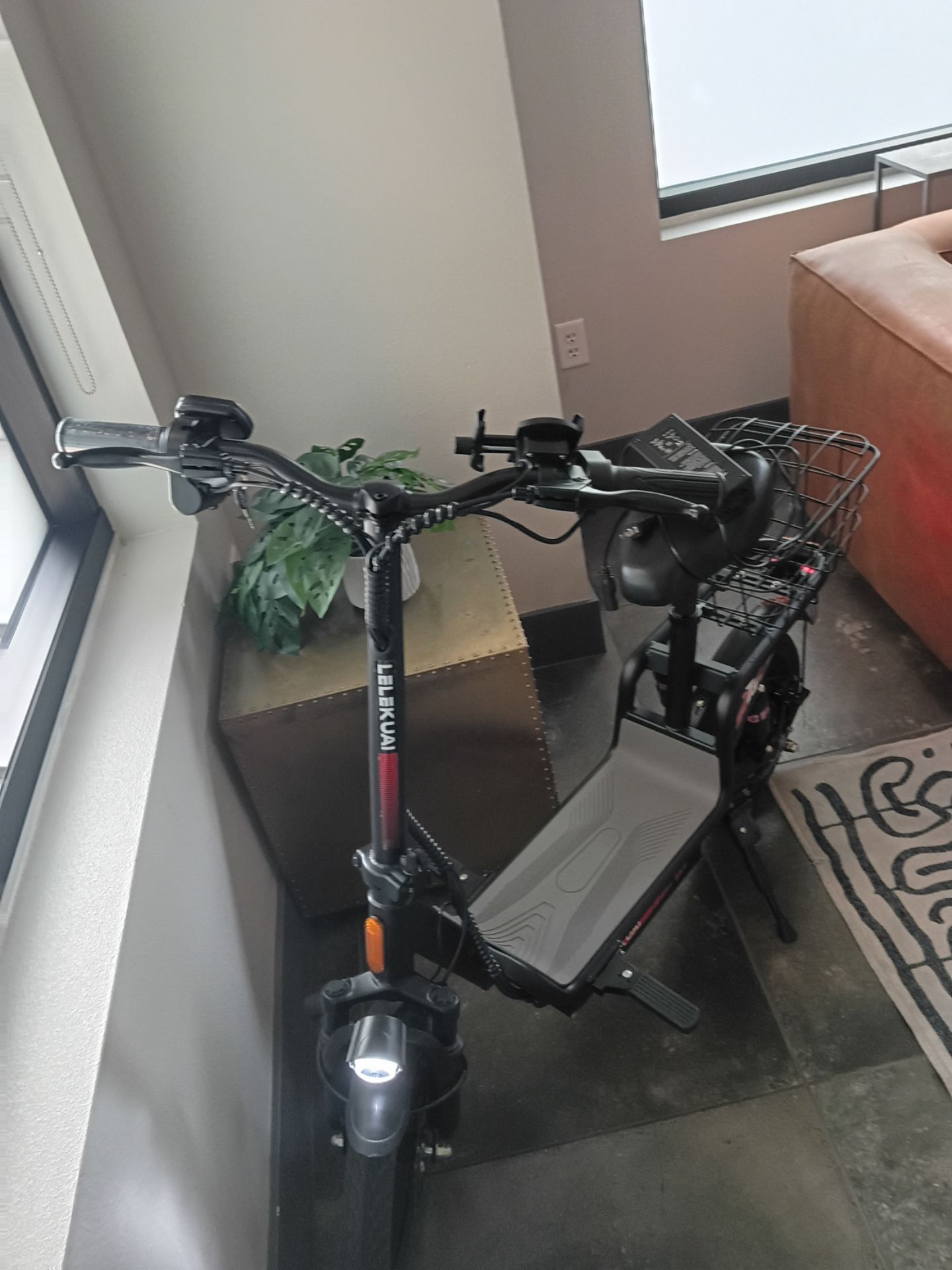 Electric scooter
