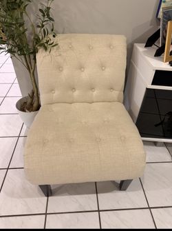 Armless accent chair x2