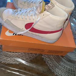 Mens Nike Blazer Mid '77 Vintage 'Guava Ice Red' size 10.5 