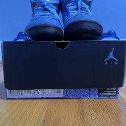 Jordan 5 university blue size 9