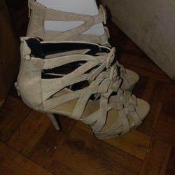 Tyana SUEDE Buckle Up Ankle Heels Women's Size 8.5