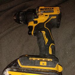 DeWalt Drill With Battery 