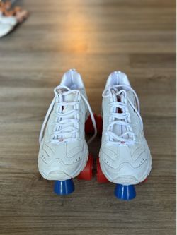 Sketchers roller skates