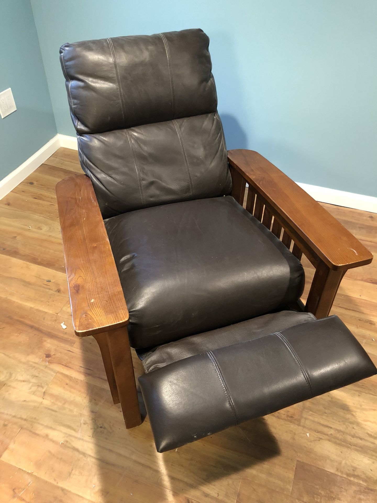 Leather recliner