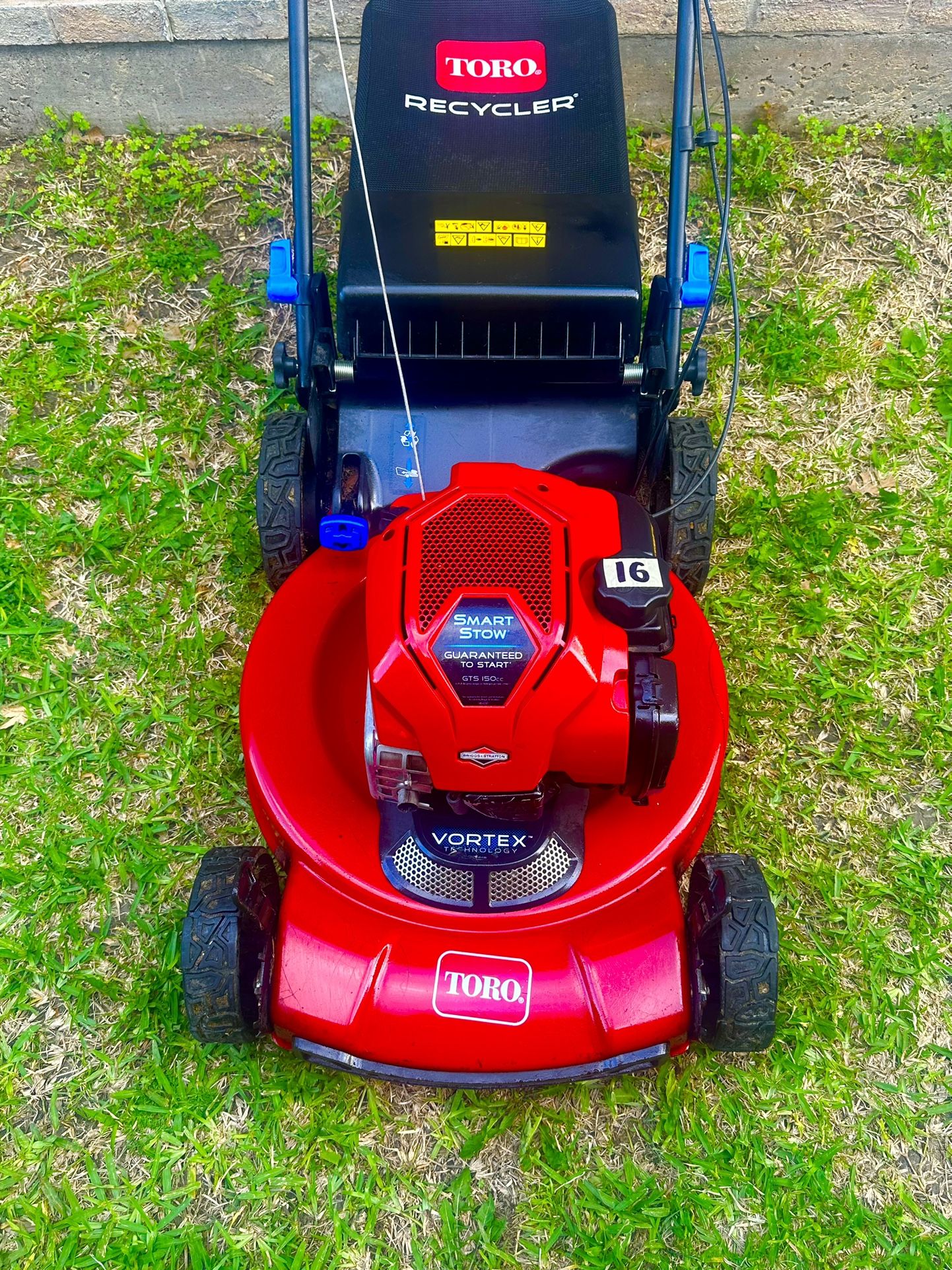 2024 Toro Recycler 22-in Gas Self-propelled Lawn Mower with 150-cc & Smart Stow