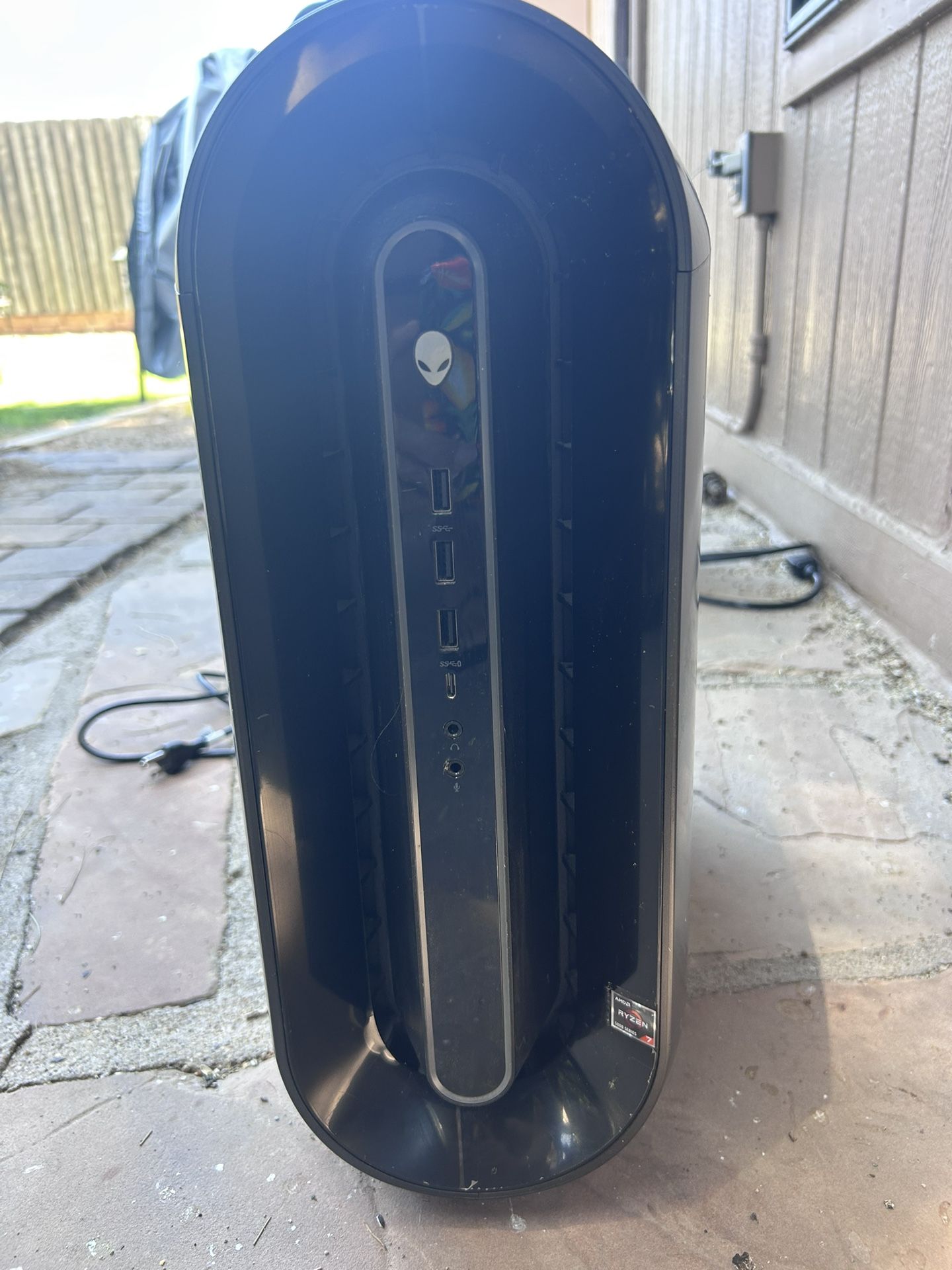 Alone Ware Ryzen Series 7 Gaming Computer