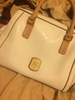 Guess purse!