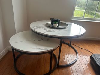 Nesting Coffee Tables (2)