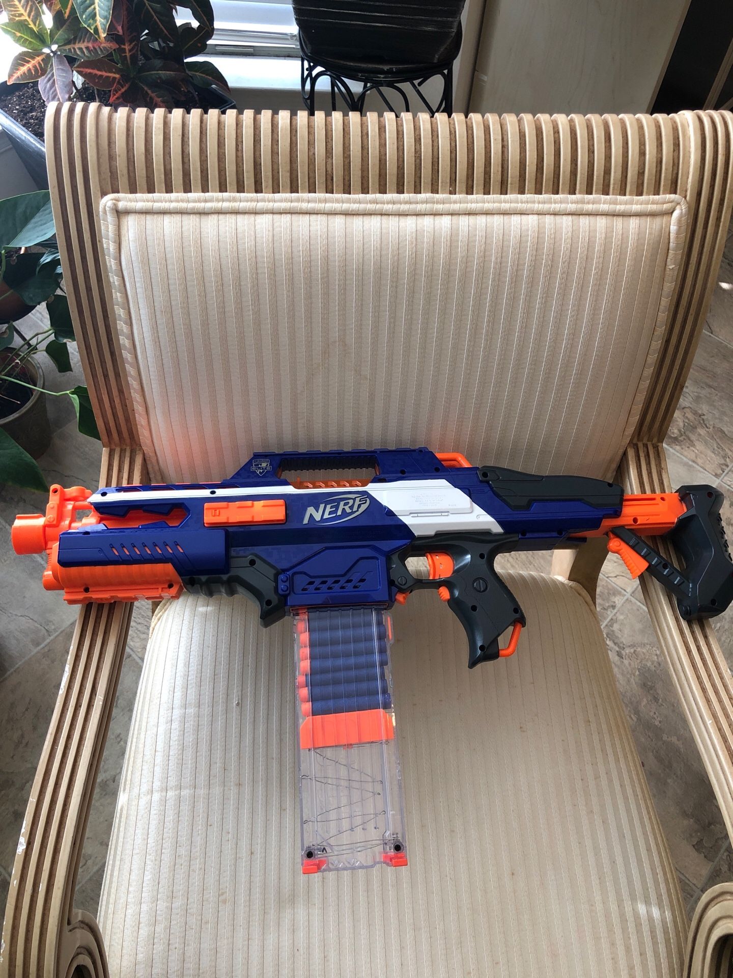 Nerf gun toy