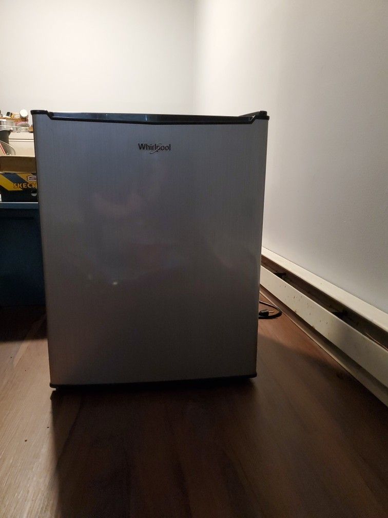 Whirlpool Mini Fridge