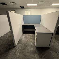 Office Cubicles With Desk