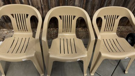 3 Sillas En Buen Estado