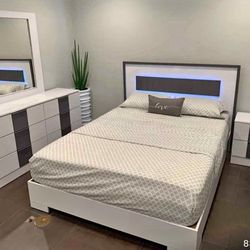 Contemporary White and Gray Bedroom Set – Perfect for Stylish Spaces! 🛋️ Visit us at BetterHomeFurnitures.com for More Exclusive Deals!